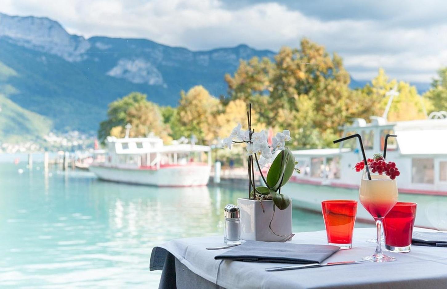 Night Desires Vieille Ville Annecy Charmant آنسي المظهر الخارجي الصورة